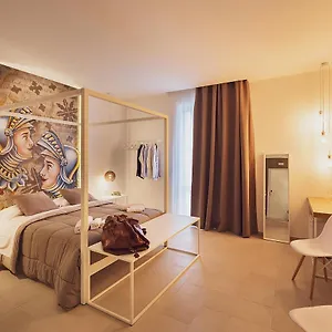 ** Bed & Breakfast Marla's Boutique Italia